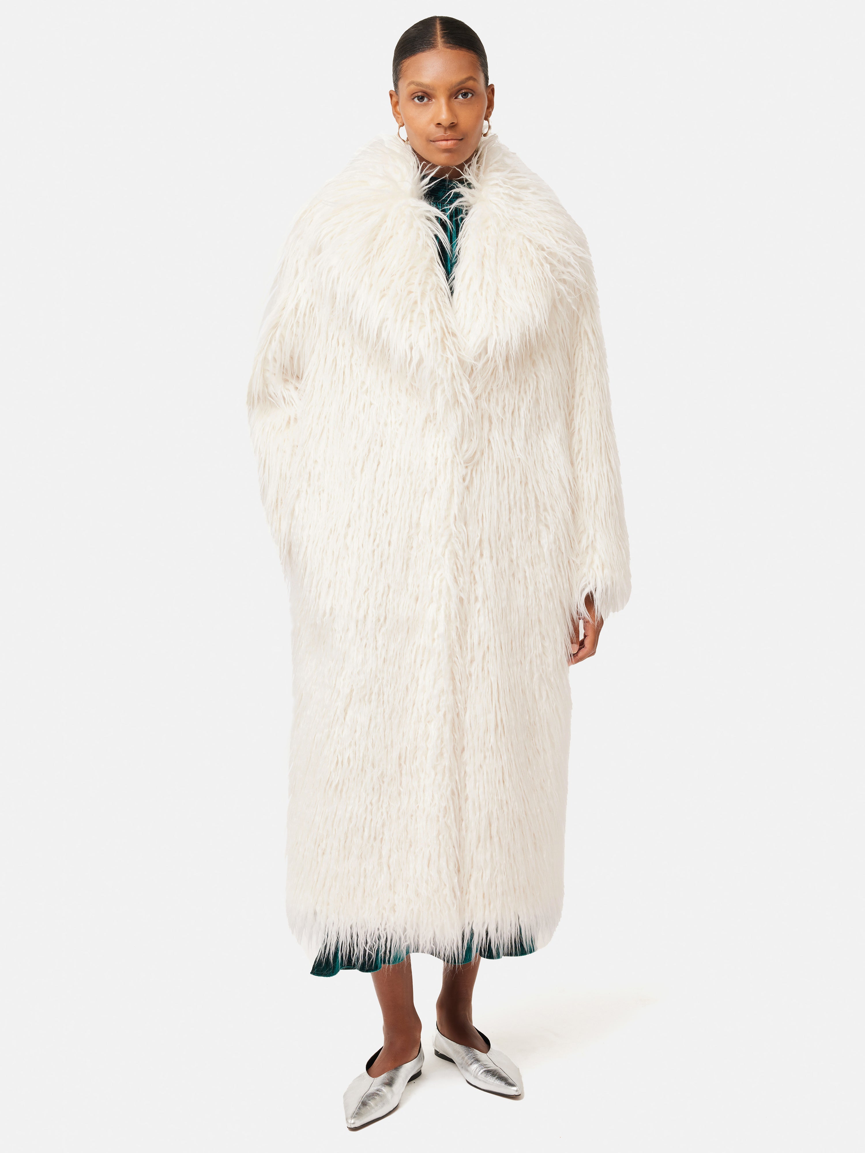 Cheap long white discount faux fur coat