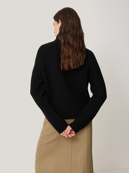 Merino Fishermans Rib Jumper | Black