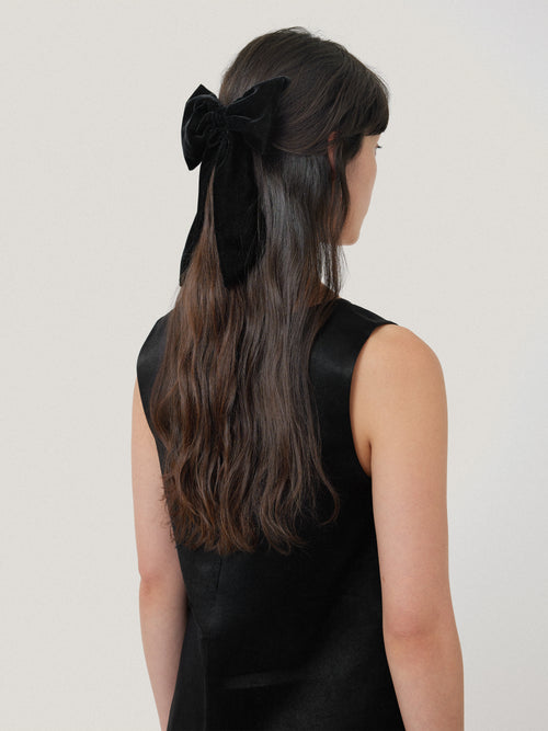 Velvet Bow Hairclip | Black