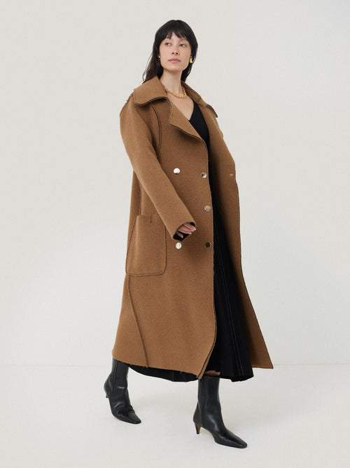 Italian Wool Raw Edge Coat | Camel