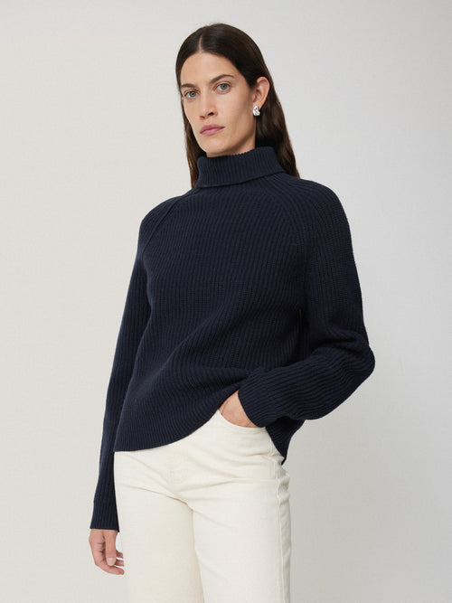 Merino Fishermans Rib Jumper | Navy