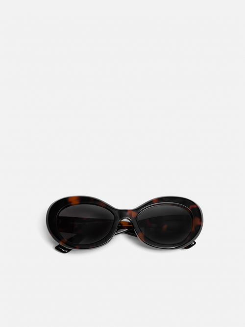 Upton Oval Sunglasses | Tortoiseshell