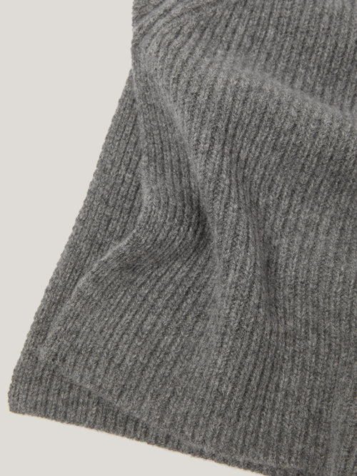 Wool Cashmere Roll Neck Bib | Grey