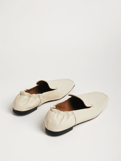 Chester Soft Leather Loafers | Cream – Jigsaw