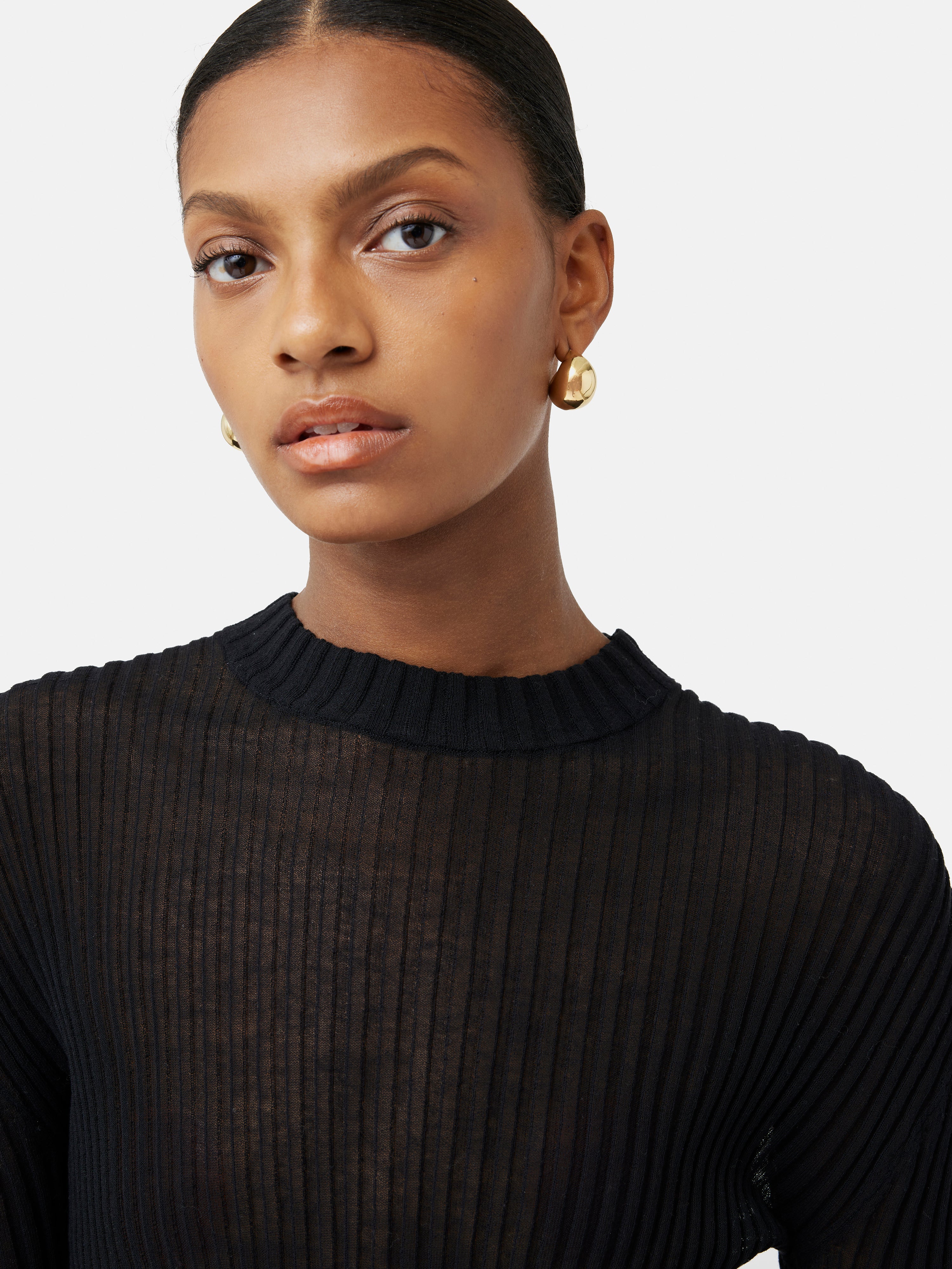 Plisse Crew Neck Jumper | Black – Jigsaw